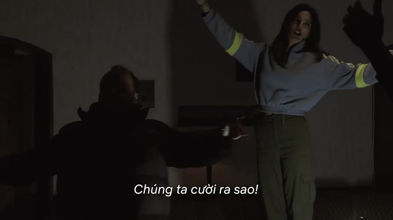 Rùng mình tới bình minh - cảnh 1