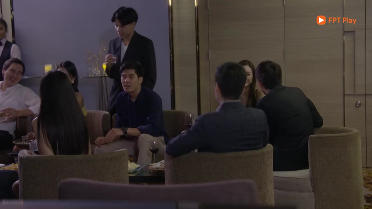 Tình Trong Lửa Hận - cảnh 2