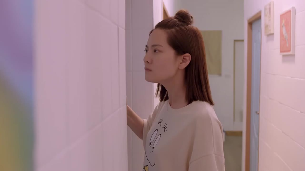Nghỉ Nghiêm Anh Yêu Em - cảnh 3