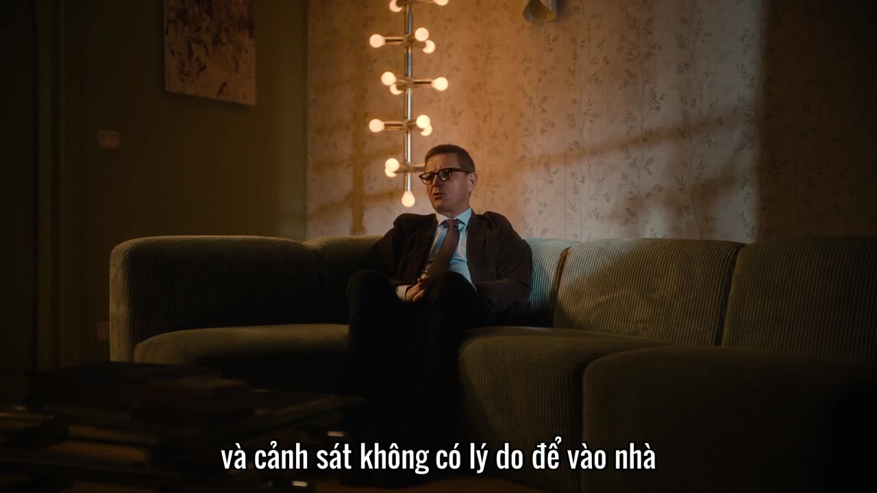 Khởi Nghiệp, Lụn Bại Từ Tỷ Phú Tới Tội Phạm tập 1 cảnh 3
