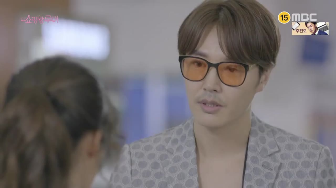 Vua Mua Sắm Louie - cảnh 3