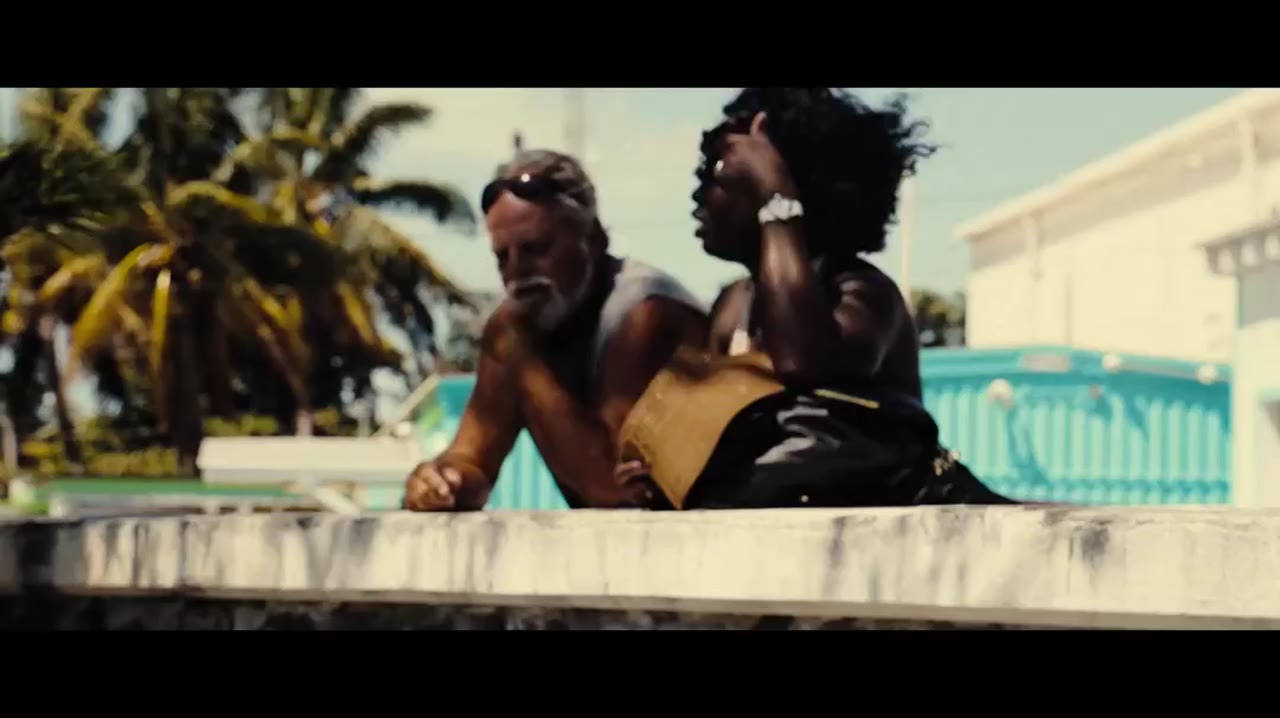 Running with the Devil: The Wild World of John McAfee - cảnh 3