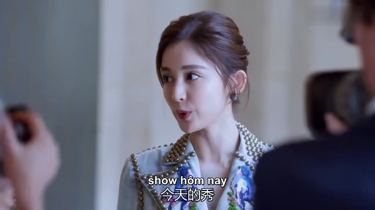 Trả Lại Thế Giới Cho Em - cảnh 2