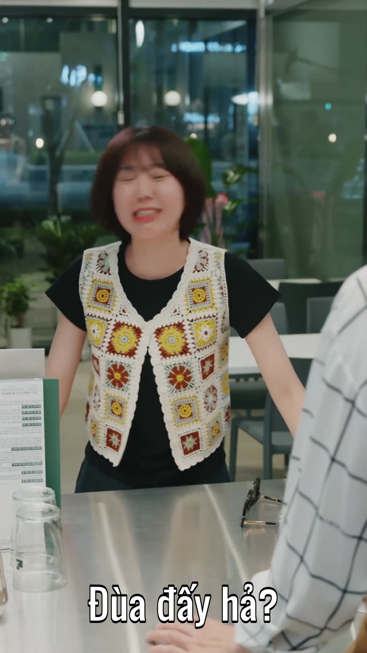 Hương Phai tập 6 cảnh 2