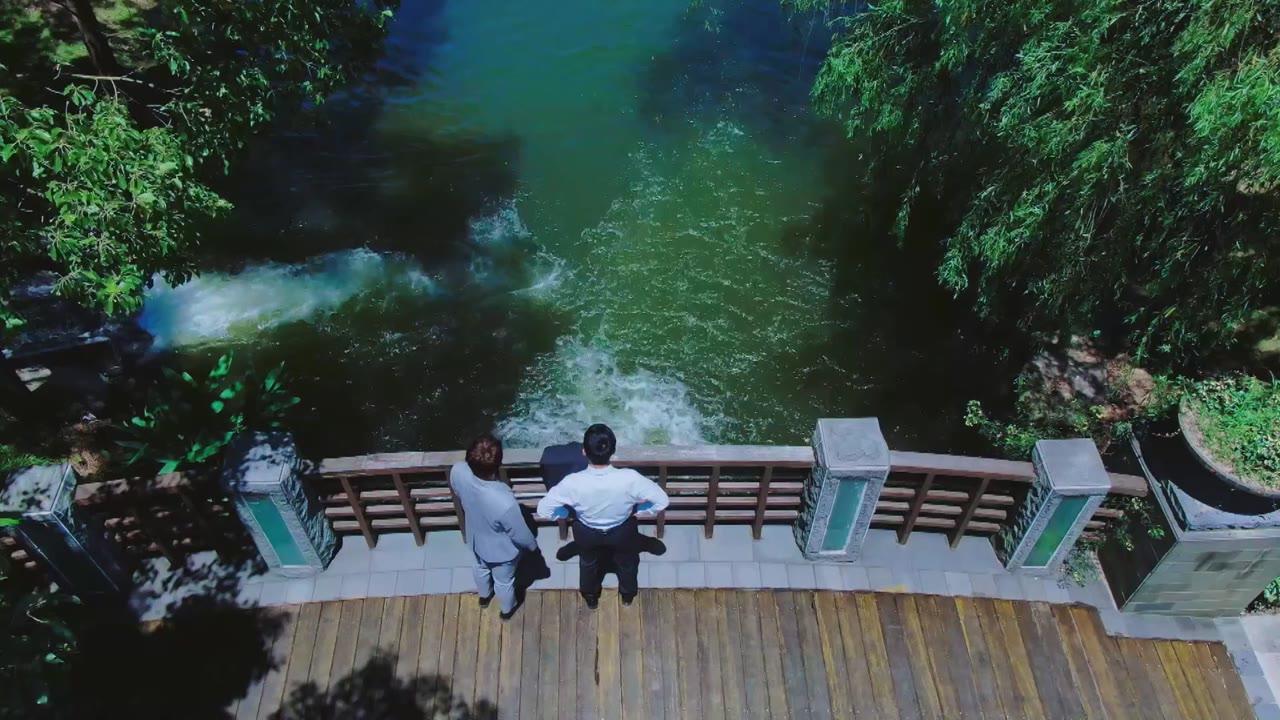 Dưới Ánh Mặt Trời tập 9 cảnh 2