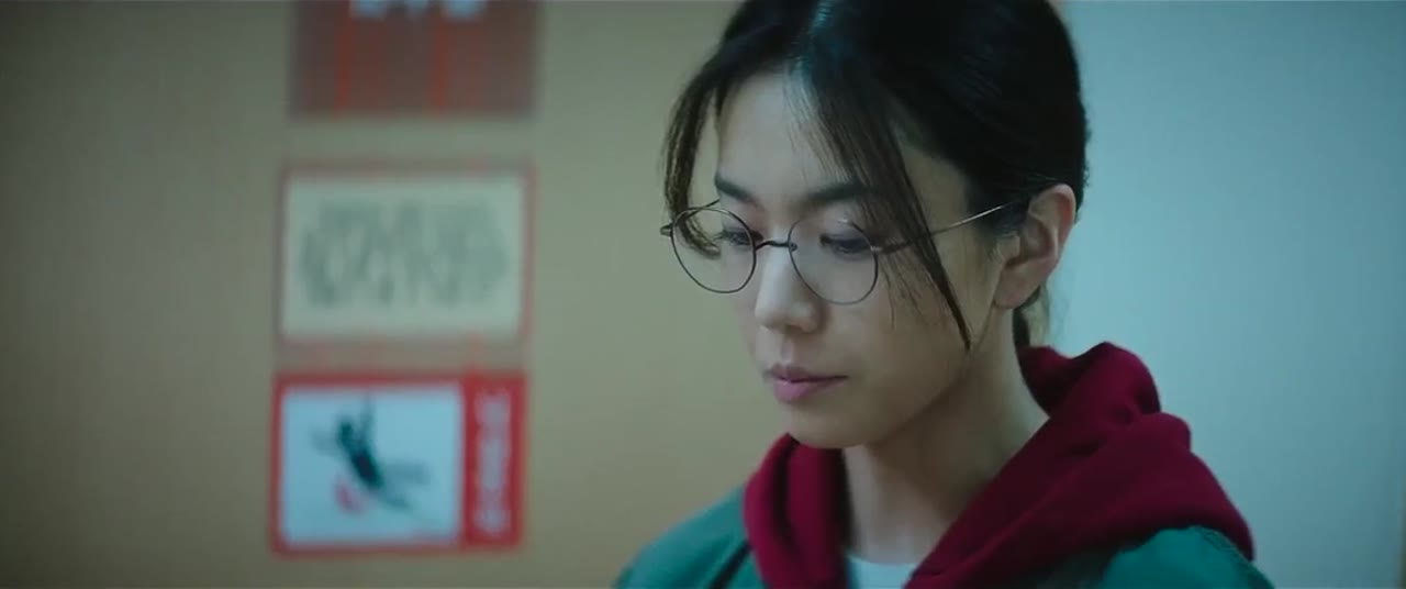 Lời Nguyền Bí Ẩn - cảnh 2