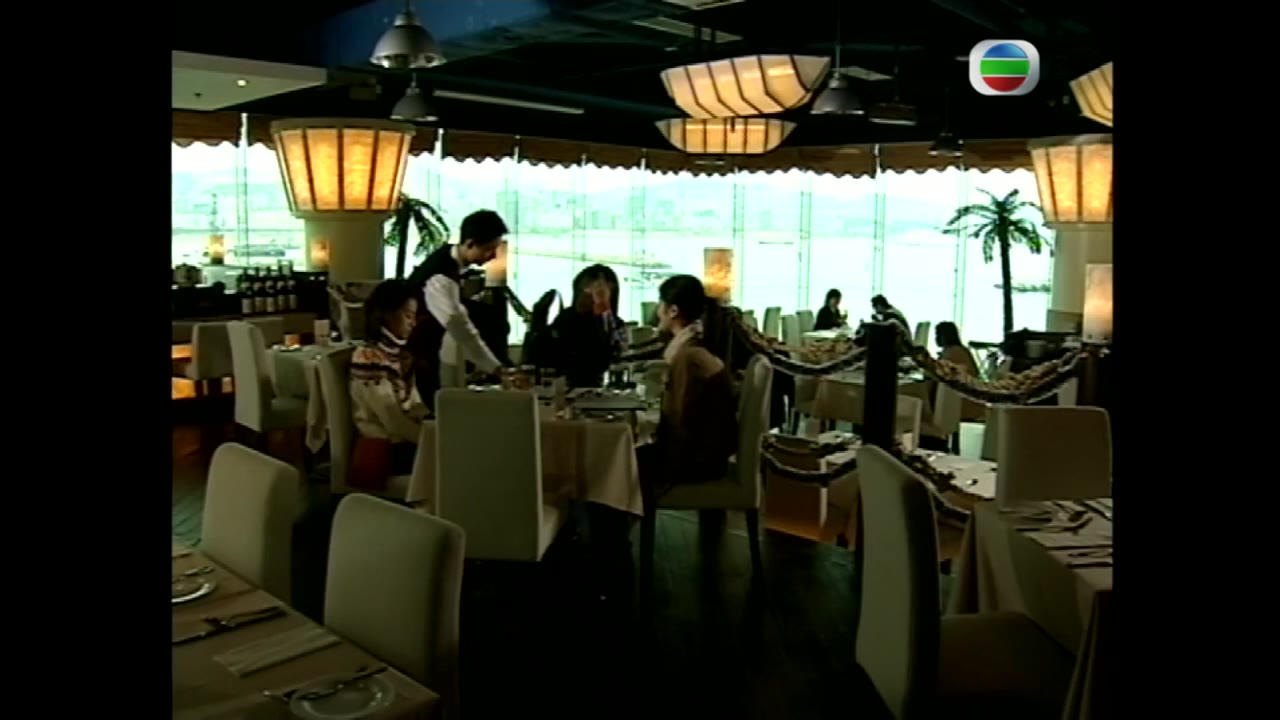 Bước Ngoặt Cuộc Đời tập 36 cảnh 2