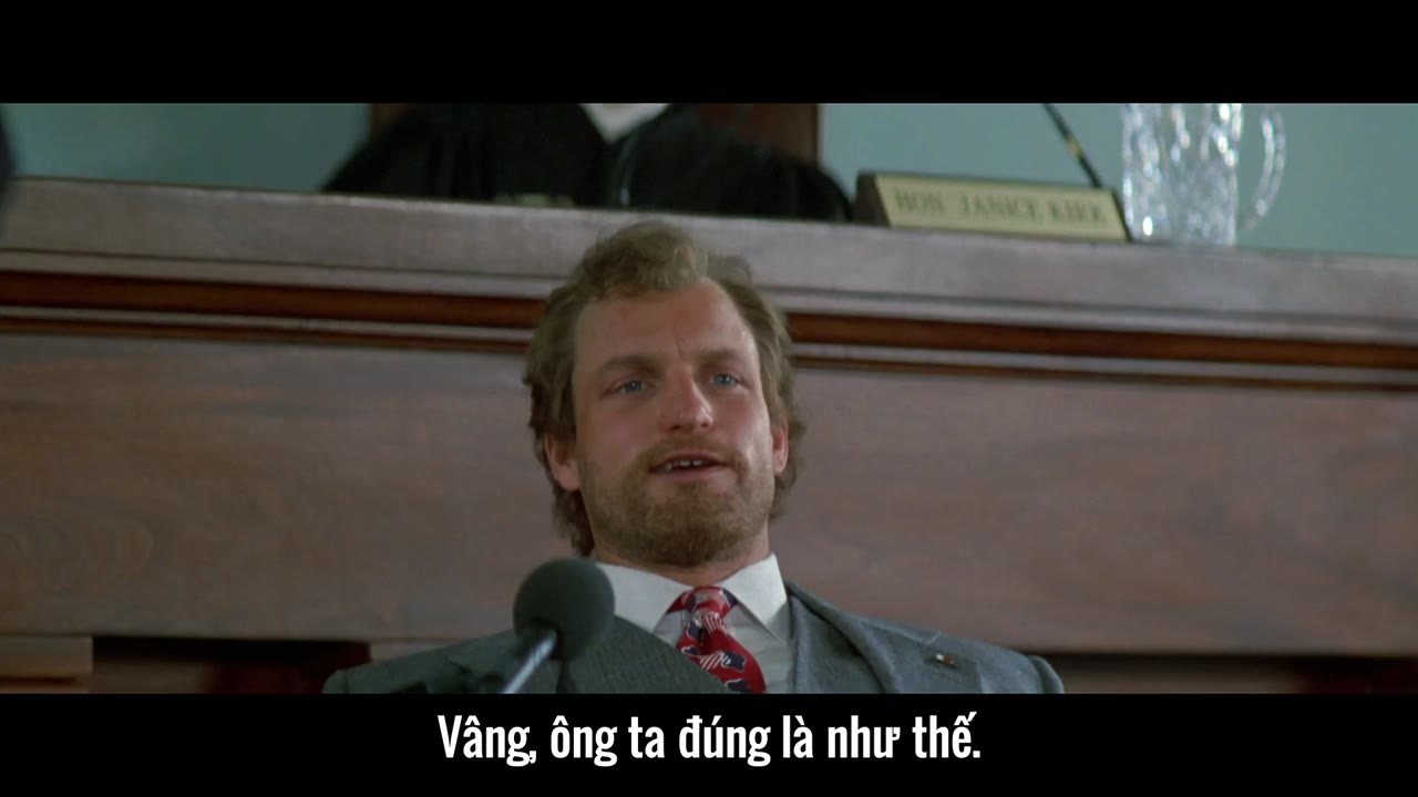 Công chúng đối đầu Larry Flynt - cảnh 3