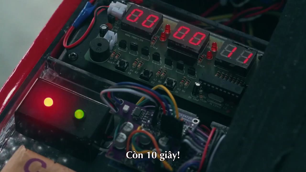 Đột Kích Đài Truyền Hình tập 2 cảnh 2