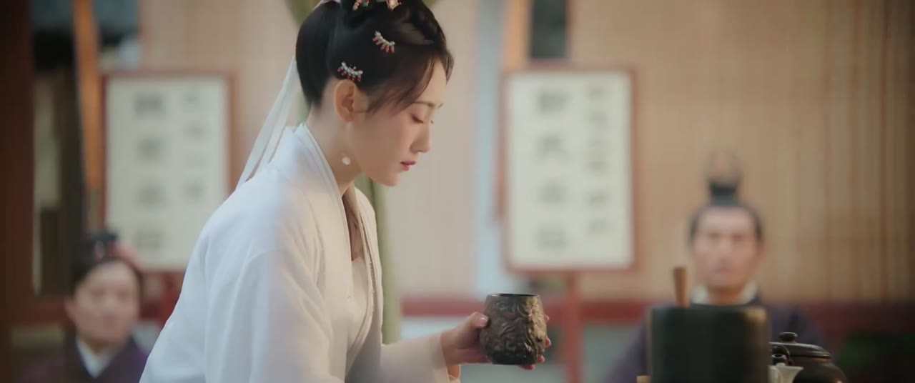 Sắc Xuân Trêu Người tập 8 cảnh 2
