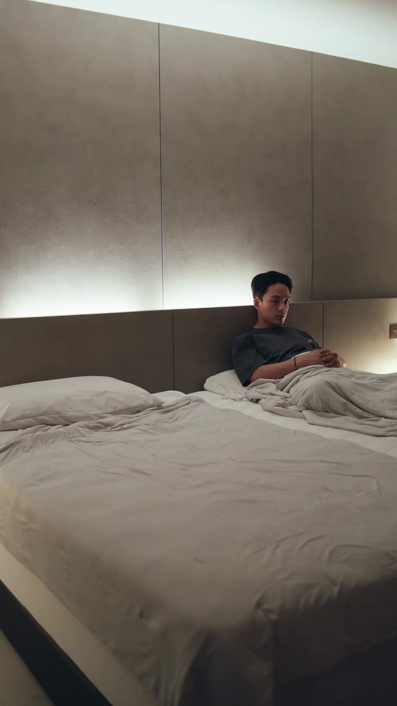 Ngoại Tình Sau Lưng Chồng tập 19