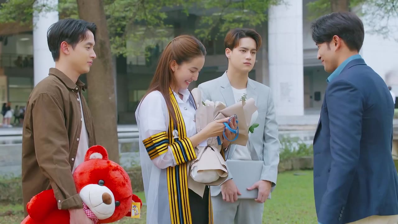 Thế Giới Xoay Quanh Em tập 11
