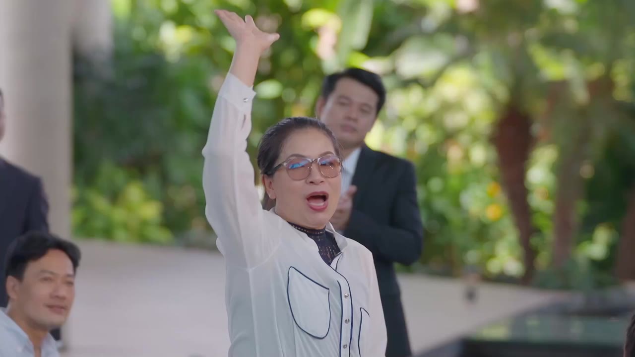 Thế Giới Xoay Quanh Em tập 12