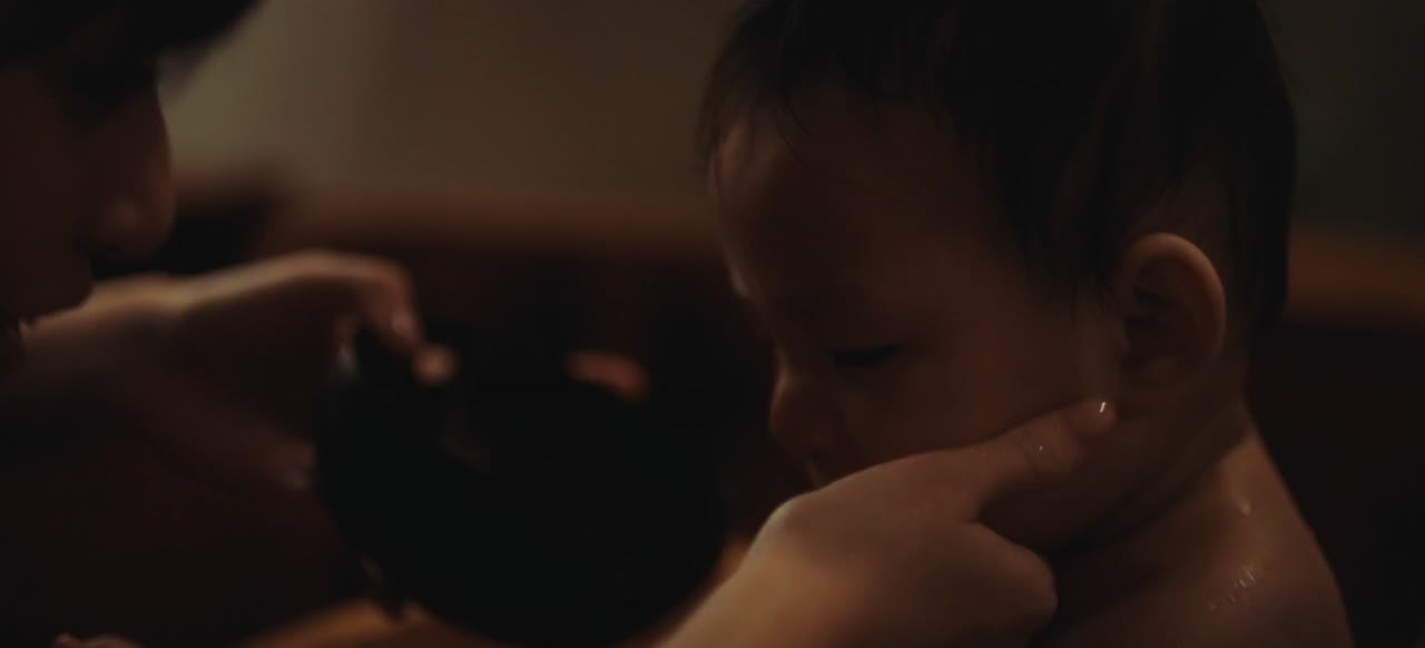 Ánh Dương Nơi Trời Tận - cảnh 3