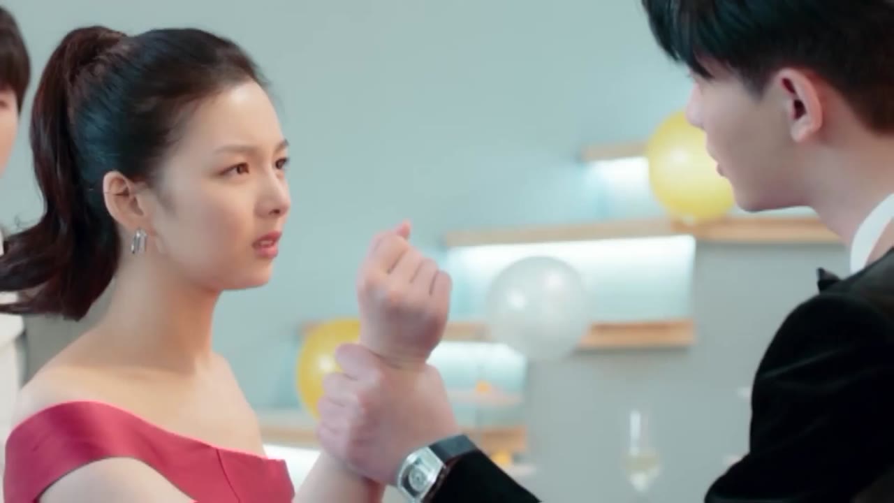 Gọi Em Là Người Yêu - cảnh 2
