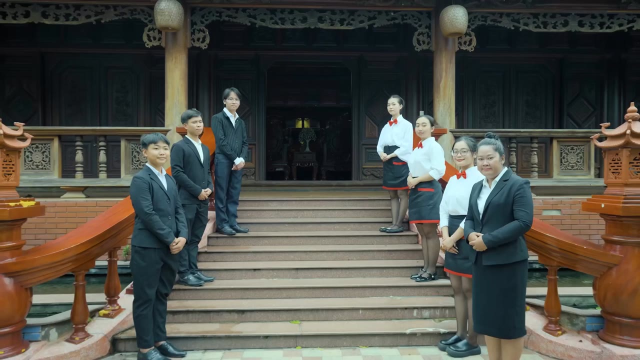 Yêu Em Như Ngày Đầu Tiên - cảnh 1