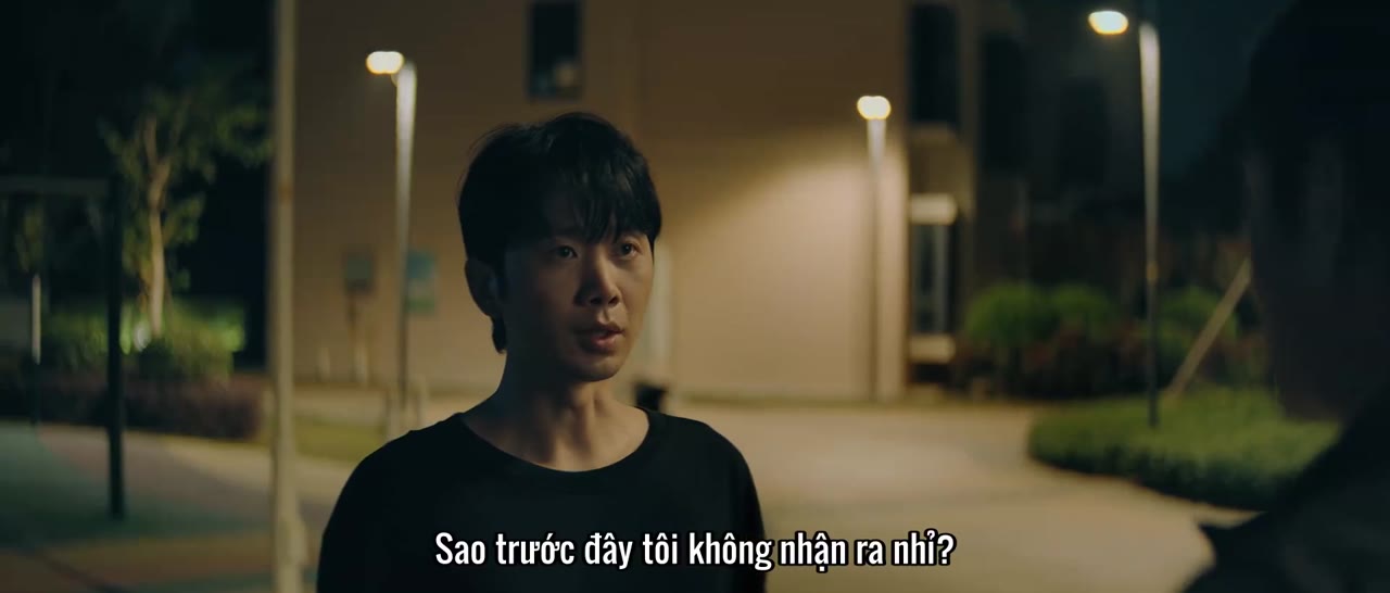 Người Hàng Xóm Khả Nghi - cảnh 3