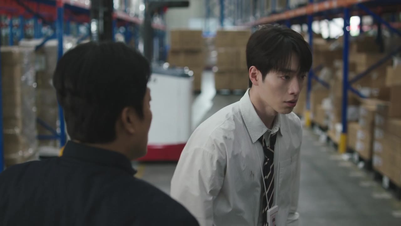 Yêu một người khác / Yêu Một Người Khác Không Phải Em - cảnh 1