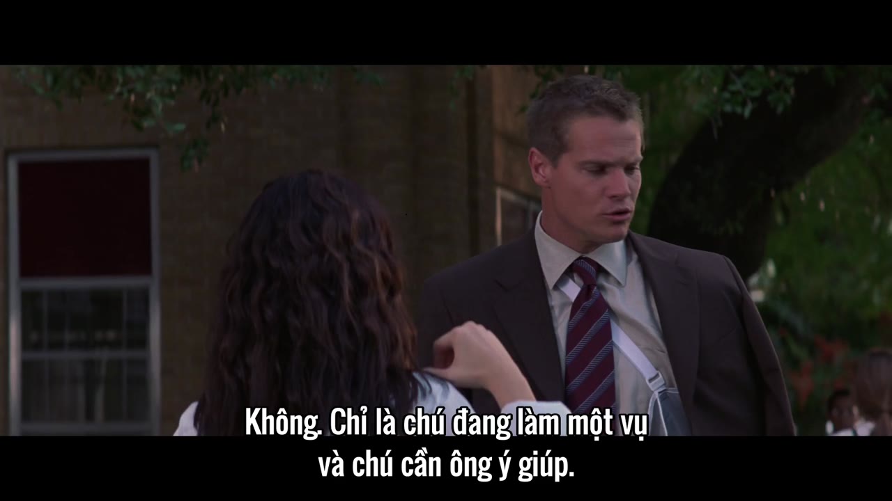 Cảnh sát bảo vệ - cảnh 2