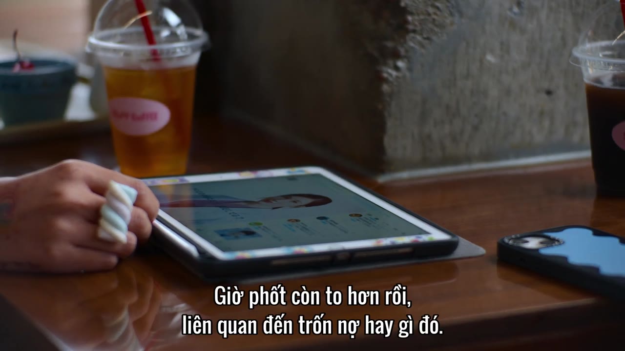 Vẻ Đẹp Dao Kéo - cảnh 3
