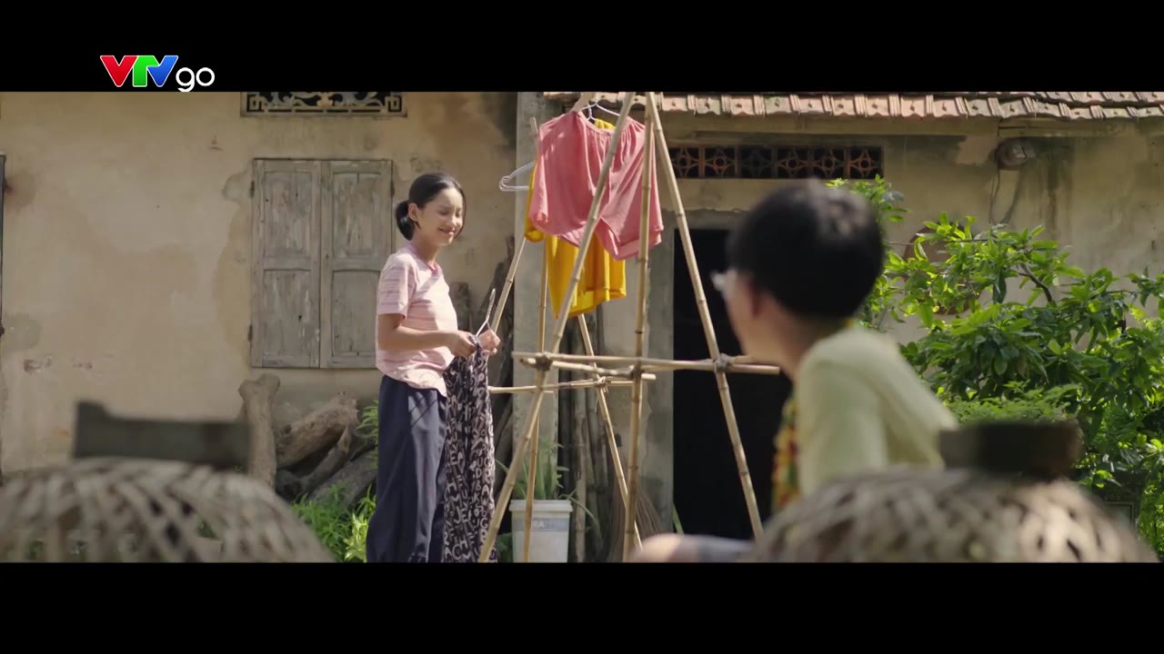 Căn Nhà Không Mái Che - cảnh 1