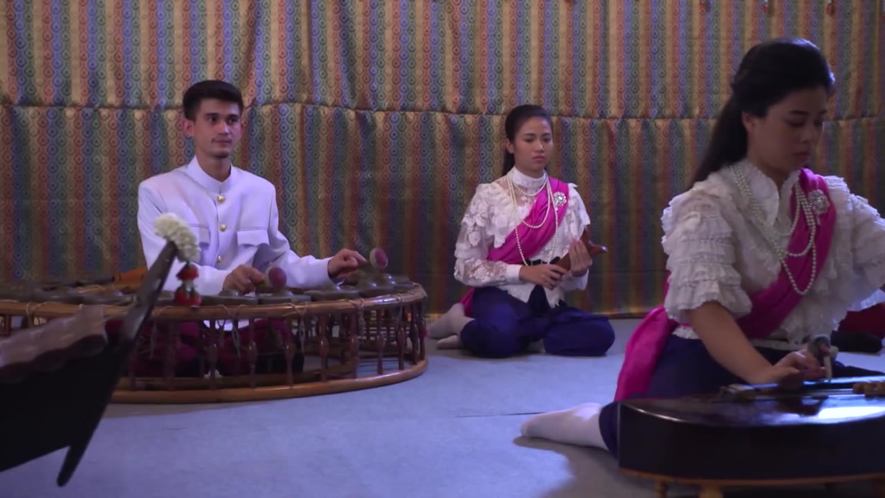 Duyên Nợ Tiền Kiếp / Nhân Duyên Tiền Định - cảnh 2