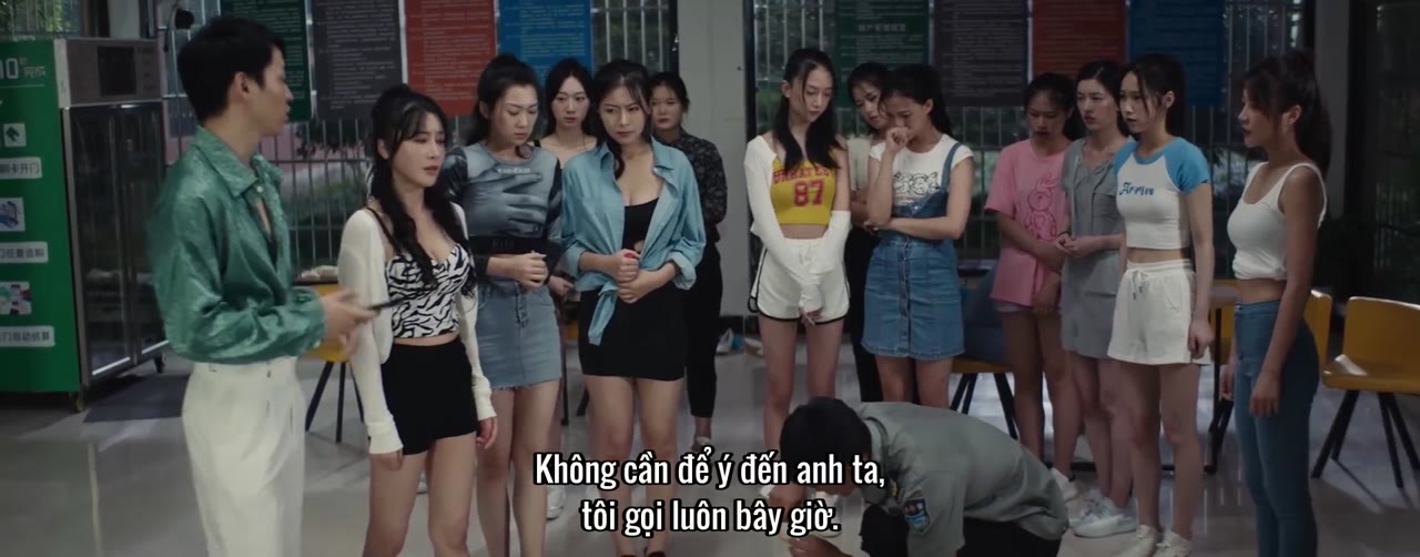 Cự Xà Trường Nữ Sinh tập 1 cảnh 2