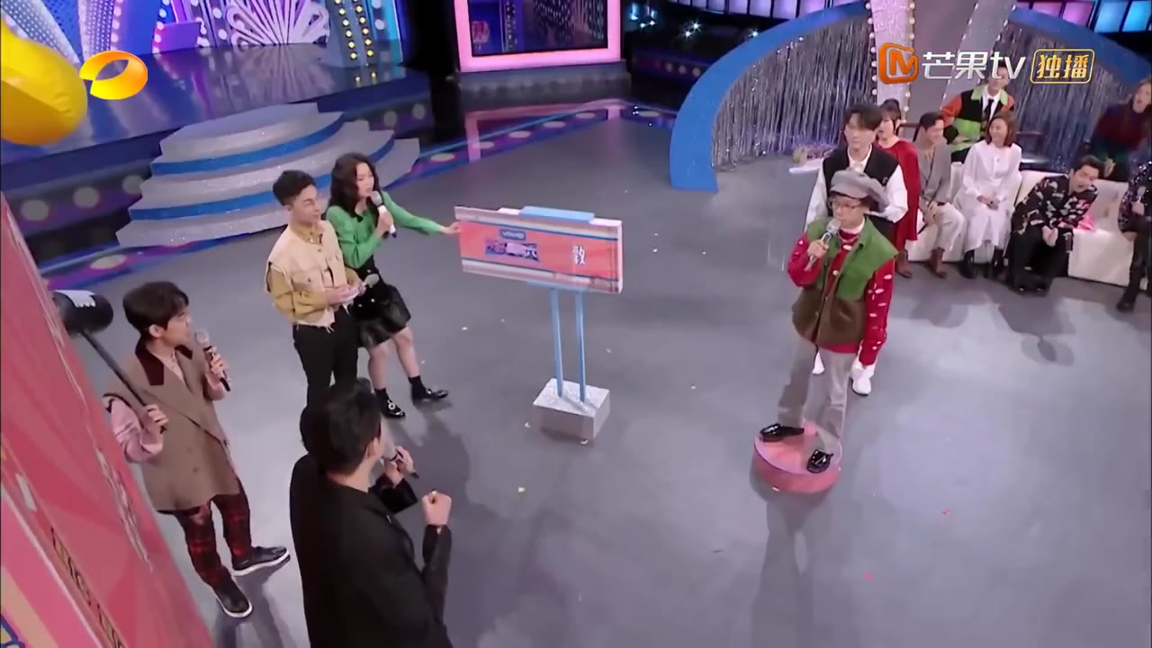 Xin Chào, Thứ Bảy (Mùa 1) tập 9 cảnh 3