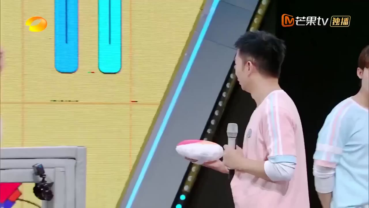 Xin Chào, Thứ Bảy (Mùa 1) tập 42 cảnh 3