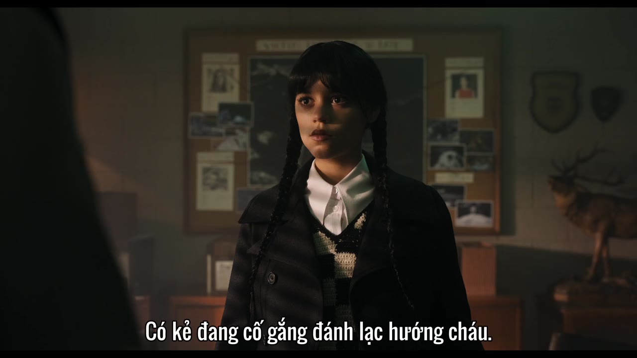 Wednesday tập 5 cảnh 2