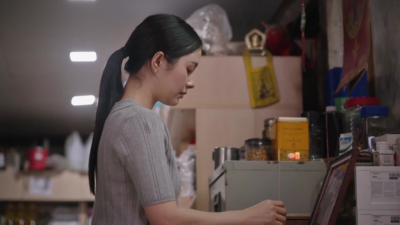 Cửa Hàng Tạp Hóa Cá Voi tập 1 cảnh 3