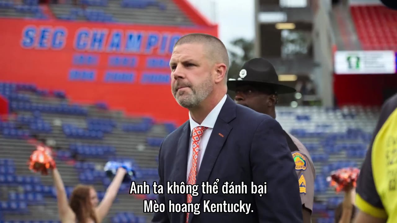 SEC Football: Bóng bầu dục Mỹ thứ Bảy tập 2 cảnh 3