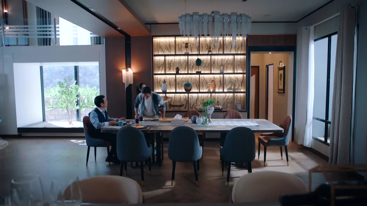 Người Lạ Mặt Song Sinh tập 2 cảnh 2