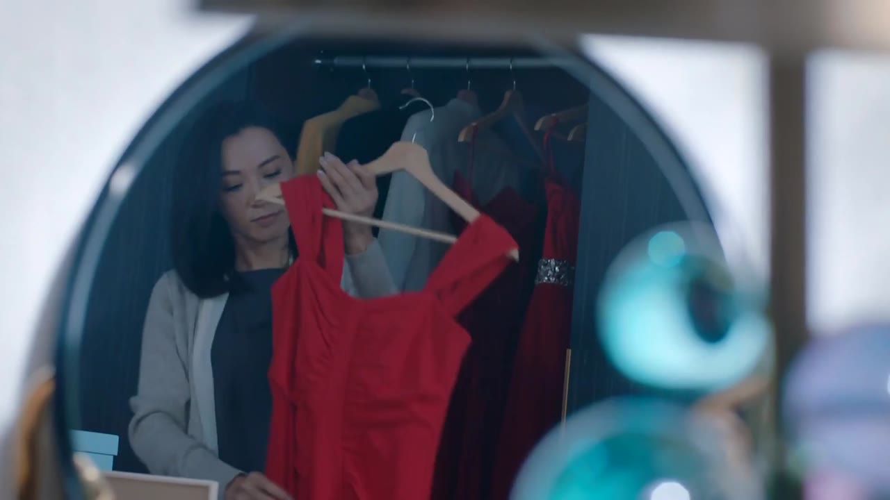 Người Lạ Mặt Song Sinh tập 11 cảnh 3