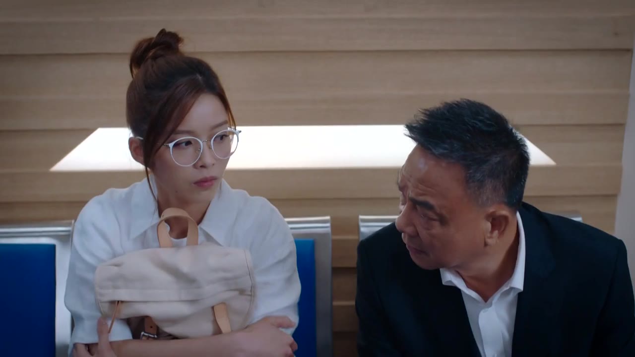 Người Lạ Mặt Song Sinh tập 16 cảnh 2