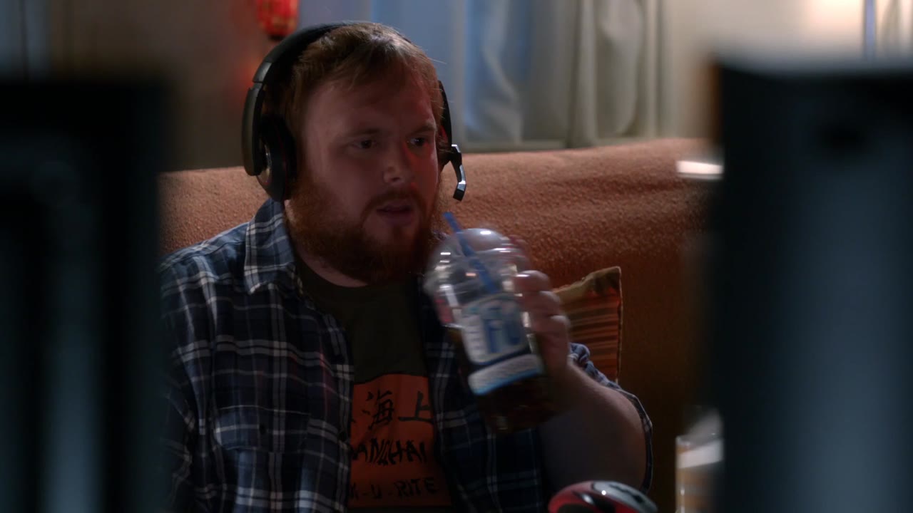 Home Alone: The Holiday Heist tập 1 cảnh 2