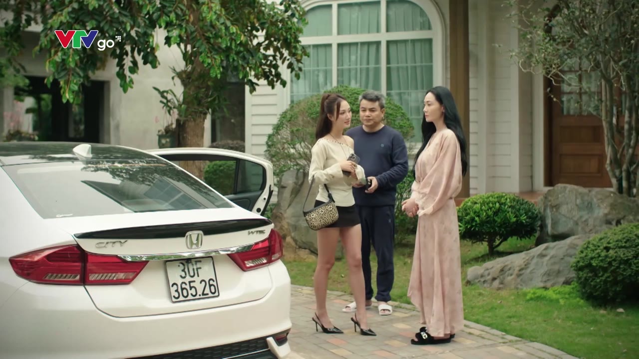 Bước Chân Vào Đời tập 24