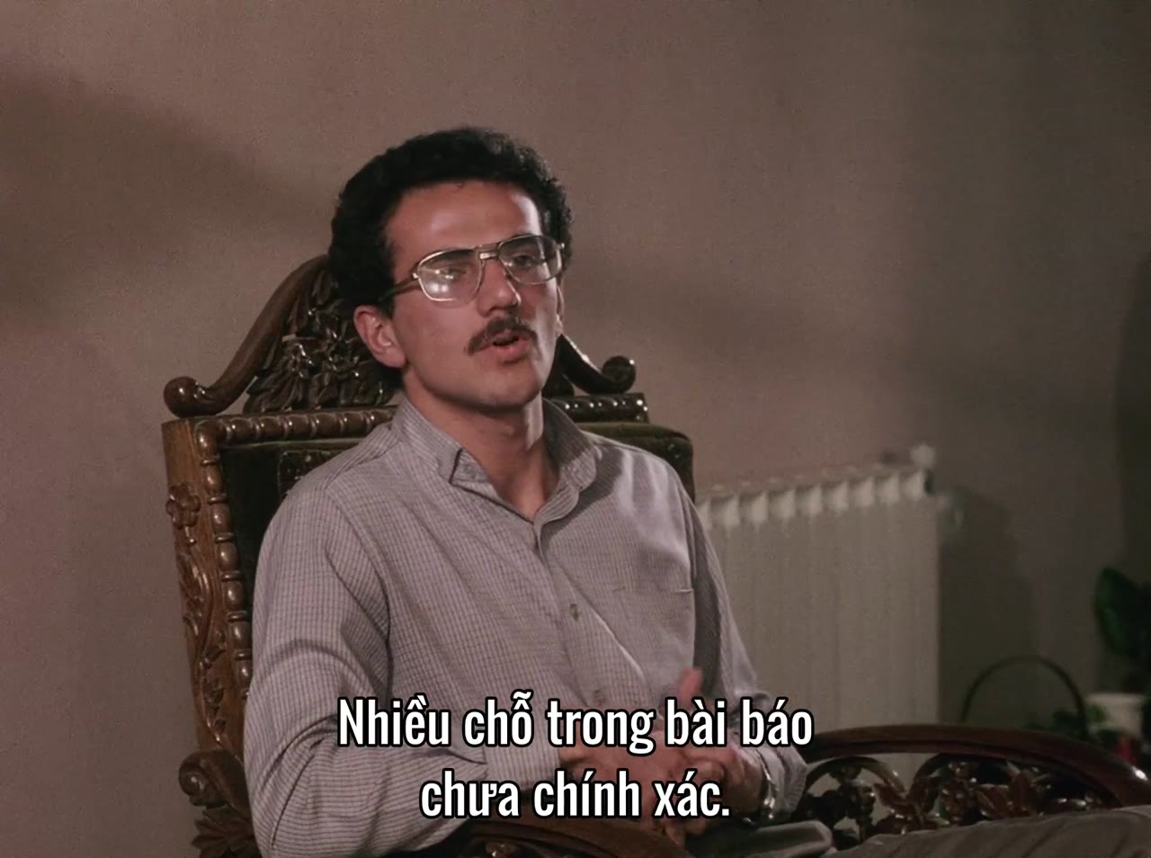 Cận Cảnh - cảnh 1